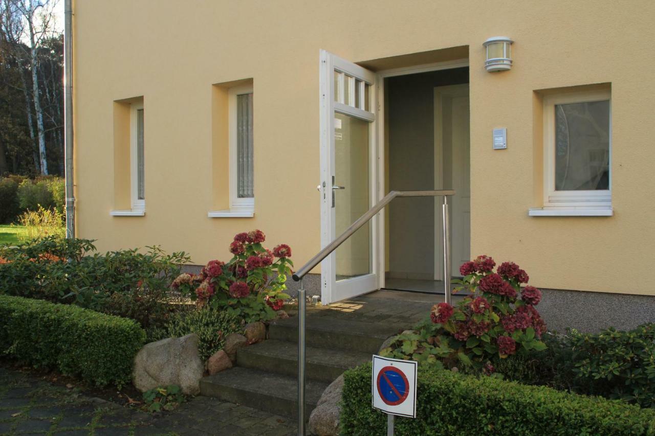 Auszeit Am Lindenpark Apartment Ostseebad Kühlungsborn Exterior foto